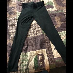 Black yoga pants